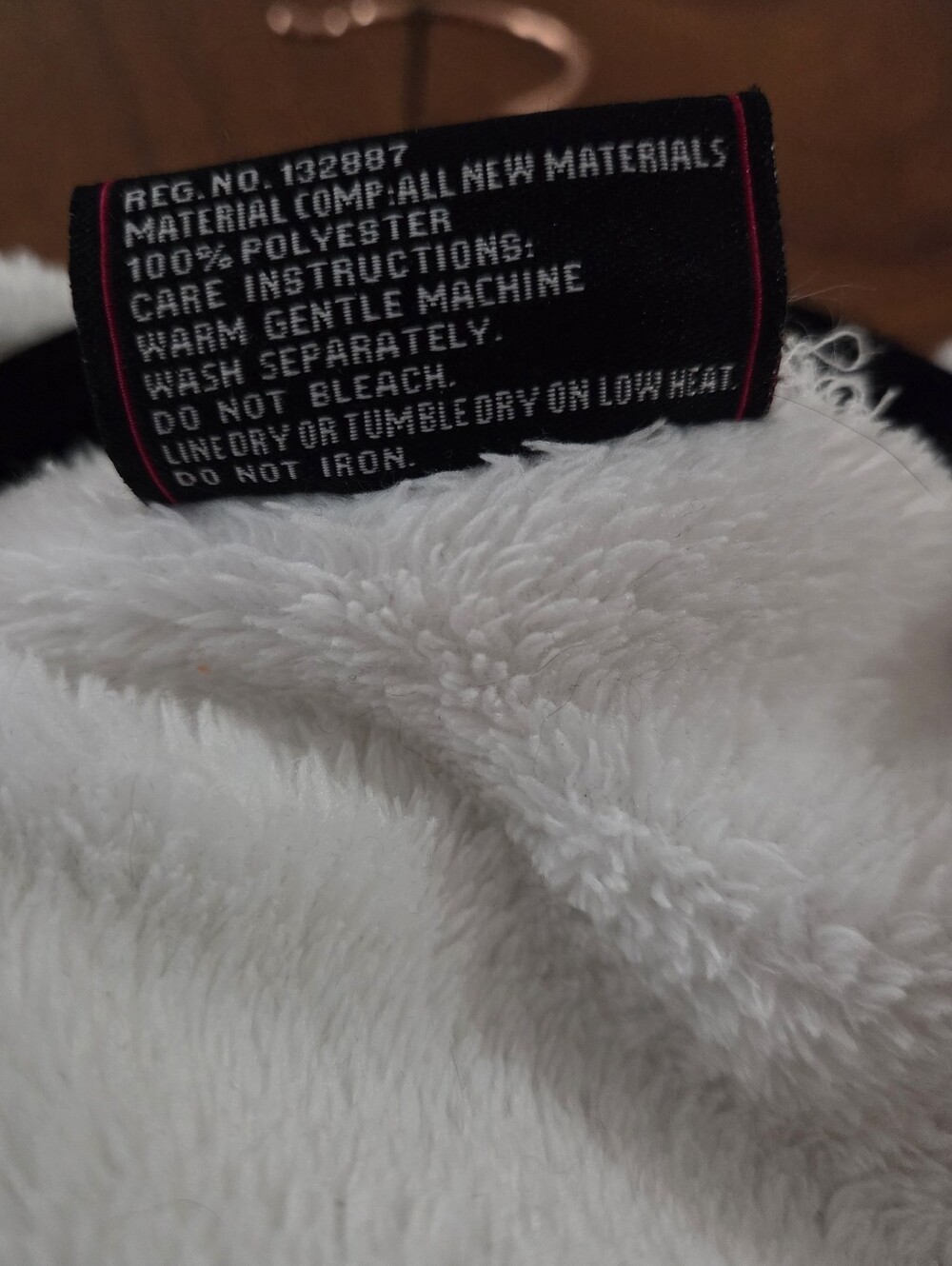 ThinkGeek Unicorn Robe - Picture 7 of 8